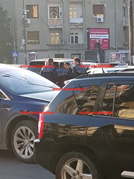 Ionuț Luțu, înconjurat de polițiști lângă piața Dorobanți. Imagini EXCLUSIVE cu omul lui Gigi Becali în timp ce dădea explicații
