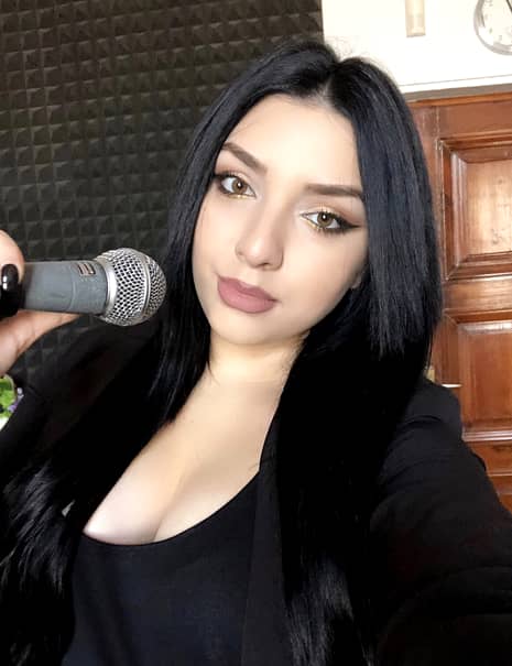 Nepoata lui Cristi Borcea, Tinna Latina, a lansat primul său single. Video