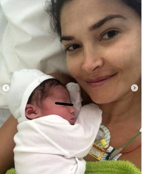 Alina Pușcaș a născut o fetiță! Primele imagini cu bebelușul care se va numi Iris
