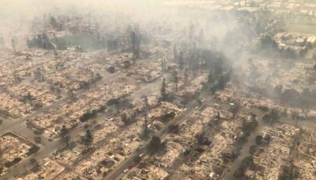 Update. Nu mai puţin de 40 de persoane au murit, iar alte sute sunt date dispărute după incendiile din California. 100.000 de oameni au fost evacuaţi!