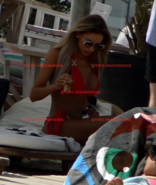 Imagini sexy cu Bianca Drăgușanu la plajă! Vedeta credea că nu o vede nimeni, însă noi avem fotografiile