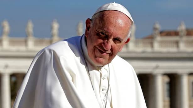Reacția lui Gigi Becali, după ce a aflat de vizita lui Papa Francisc în România