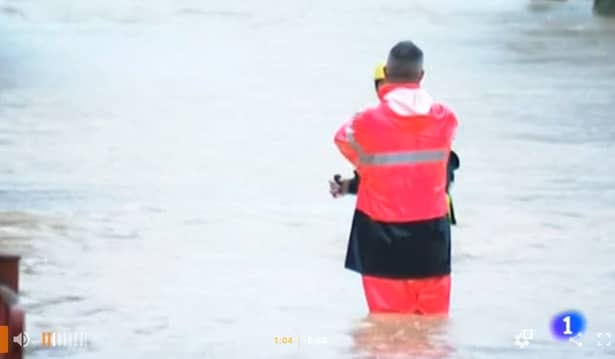 Mai multe victime făcute de inundațiile din Spania și Franța. A plouat în câteva ore cât în tot anul – FOTO
