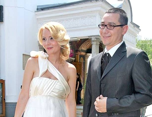Cum mai arată Daciana Sârbu, soția lui Ponta, la 41 de ani
