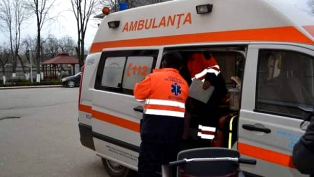 Un bărbat din Prahova a murit după ce ar fi fost scăpat de pe targă în spital