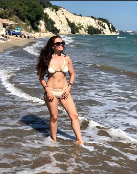 Cristina Șișcanu, sexy în costum de baie, după ce a fost criticată dur! ”Așa am voie?”