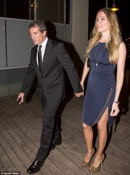 Antonio Banderas a are o nouă iubită după divorţul de Melanie Griffith! E cu 20 de ani mai tînără