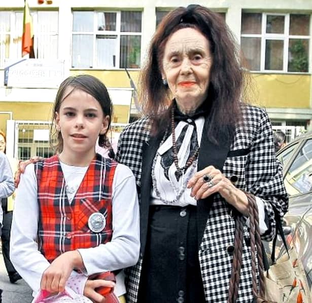 Din toamnă, când va începe anul școlar 2018-2019, Eliza Iliescu va urma cursurile Liceului “Dimitrie Paciurea”, o unitate de învățământ care se află în topul celor mai slabe licee din București, potrivit Kanal D.