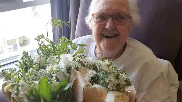 Ce s-a întâmplat cu florile de zeci de mii de lire sterline de la nunta regală! ”Un gest atât de frumos”