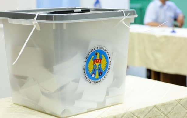 Duminică au loc alegeri locale în Republica Moldova
