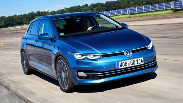 Nemții de la Volkswagen vor începe mai exact producția noii generații de Golf, cel mai vândut hatchback din Europa, la începutul verii 2019.