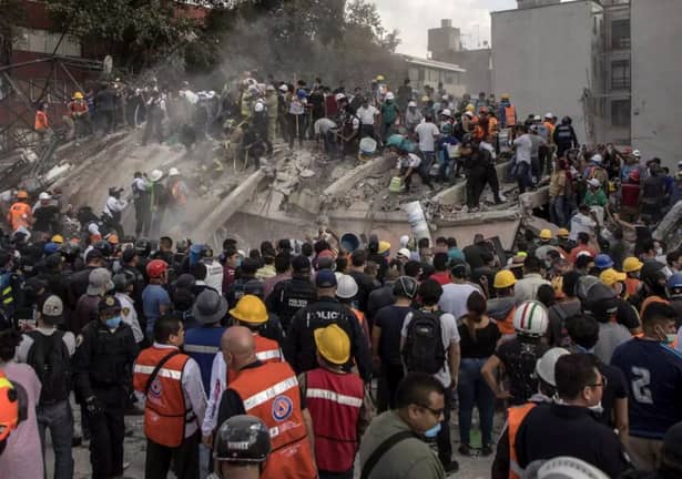 Foto. Cutremur puternic în Mexic. S-a decretat stare de urgenţă