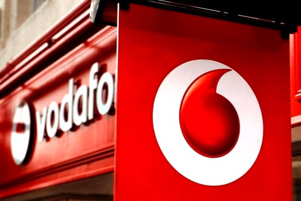 Vodafone acuză noile taxe impuse de Guvern. Facturile clienţilor vor fi umflate din 2019
