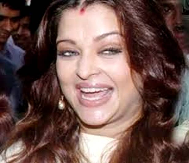 Aishwarya Rai a fost agresată de Salman Khan, actualul iubit al Iuliei Vântur