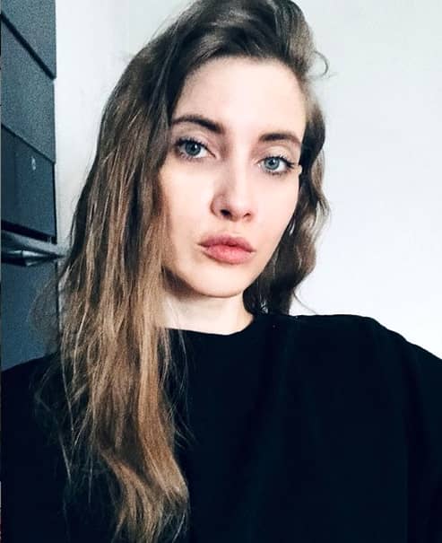 Cum arată Iulia Albu fără machiaj. Vedeta TV a postat pe Instagram imagini cu ea nemachiată FOTO