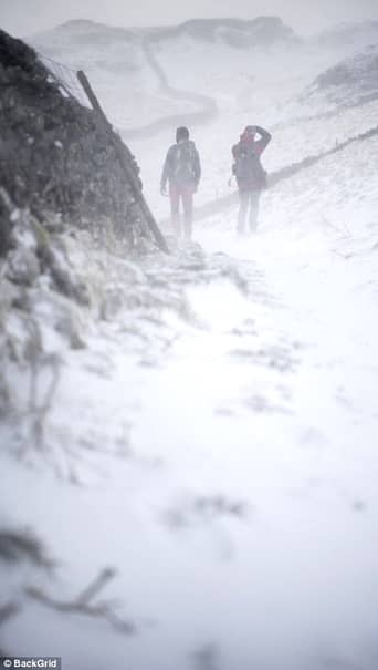 Haos în UK din cauza zăpezii. Imagini incredibile din Anglia
