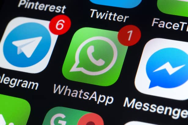 Scandal pe un grup de WhatsApp între părinții unor elevi din Craiova. Whatsapp