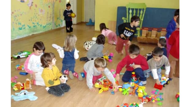 Măsură revoltătoare în cazul unei educatoare care umilea copiii, în București! ”Făceau pe ei de frică!”