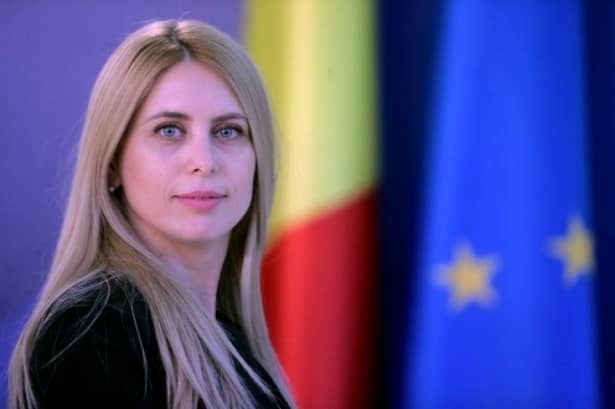 Ea este Mihaela Triculescu, noua şefă a ANAF
