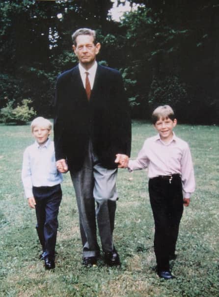 Principele Nicolae al României împlinește astăzi 34 de ani. Cine este mama copilului său