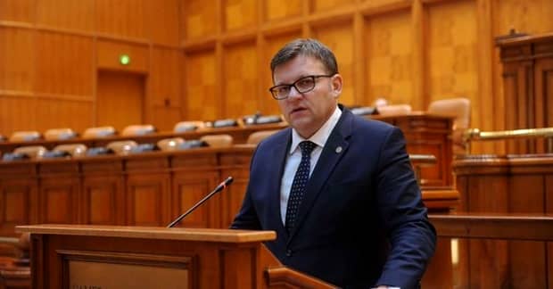 Ministrul Muncii, Marius Budăi: „Liberalii ar putea tăia pensiile și salariile dacă vin la guvernare”