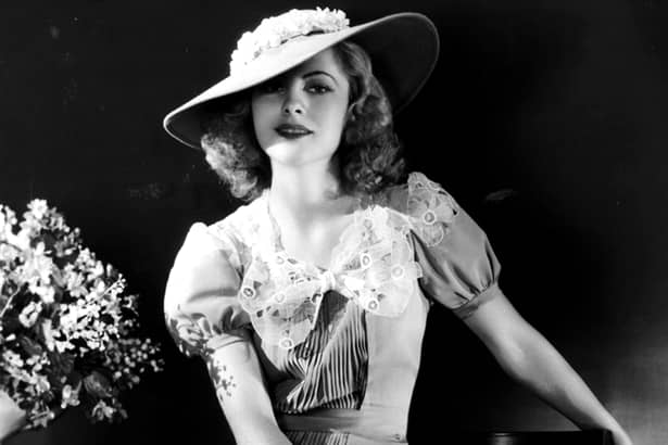 Cum arată actrița Olivia de Havilland, eroina din filmul ”Pe aripile vântului”, la 102 ani