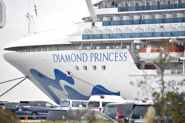 Au murit doi pasageri de pe nava de croazieră Diamond Princess! Diamond Princess