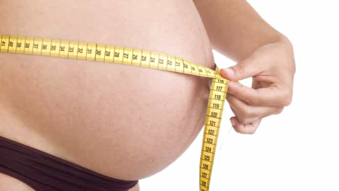 Caz uluitor la Iași: O femeie gravidă a luat în greutate 80 de kg în timpul sarcinii. Medicii avertizează că riscurile sunt foarte mari