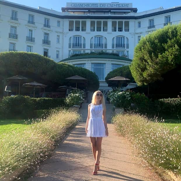 Alexandra Becali, vacanţă de lux pe Coasta de Azur. Gigi Becali a scos din buzunar o mulţime de bani