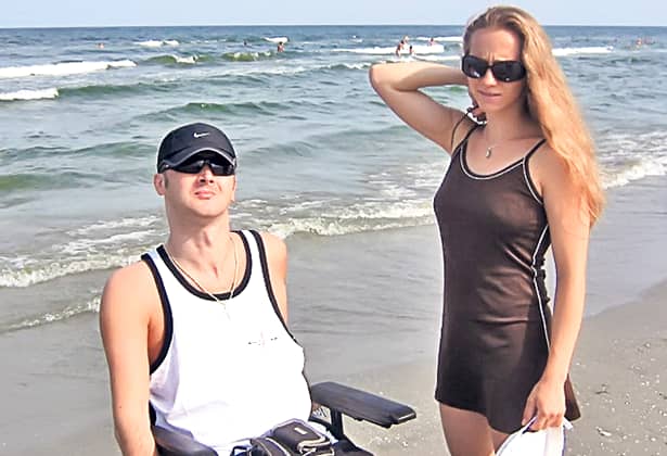 În 2006, Carmen Stepan câştiga „Dansez pentru Tine” pentru iubitul ei, aflat în scaun cu rotile. E ŞOCANT însă ce s-a ales de cei 50.000E şi cum arată cei doi acum