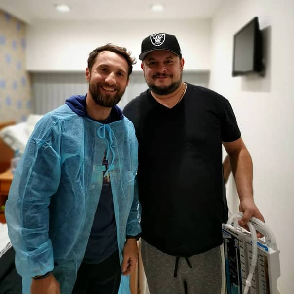 Dani Oţil l-a vizitat în spital pe Mihai Bobonete: Un om cu plămânul în mână