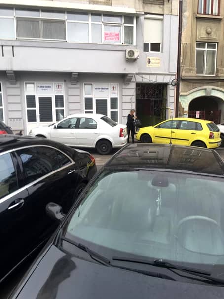 Apariţie şoc în Bucureşti! Anamaria Prodan a ieşit pe stradă mai mult goală! Curioşii au scos telefoanele şi au fotografiat-o! Galerie foto!