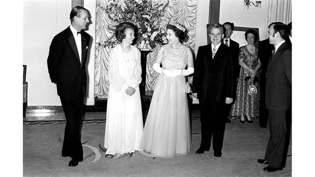 Nicolae și Elena Ceaușescu, poză de colecție la Palatul Buckingham! Regina Elisabeta, declarații dure la ani distanță de momentul fotografiei