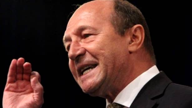 Traian Băsescu acuză un posibil blat între Klaus Iohannis și Viorica Dăncilă! Traian Băsescu