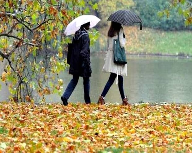 Prognoza meteo de vineri, 8 noiembrie. Cum va fi vremea în București, Brașov, Cluj-Napoca și Iași! Unde va ploua