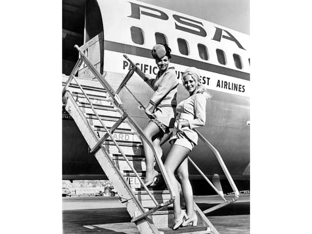 GALERIE FOTO DE SENZAŢIE! Cum arătau stewardesele în anii 1960. Trebuiau să fie sexy şi singure