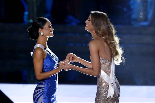 Miss Columbia, careia i s-a „luat” titlul Miss Univers, selfie-uri incendiare pe Instagram