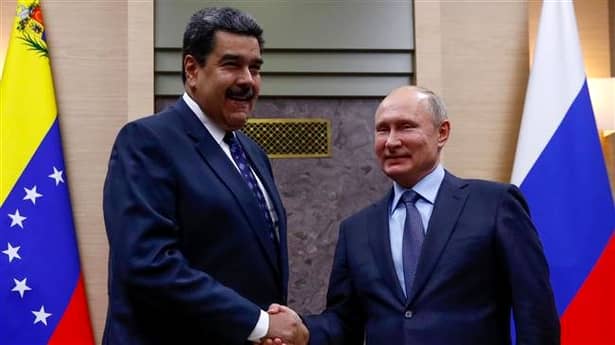 Vladimir Putin îl susține pe Nicolas Maduro