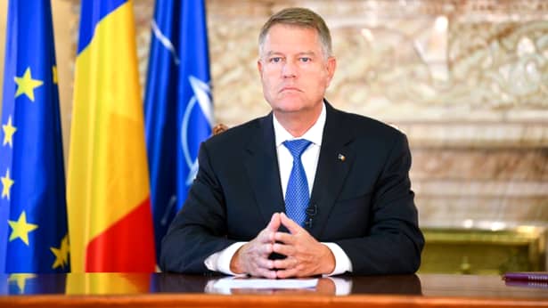 Klaus Iohannis, preşedintele României în timpul unei şedinţe foto