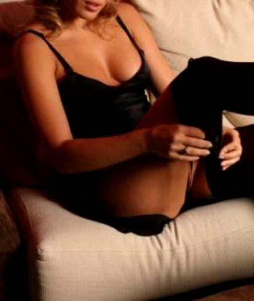 GALERIE FOTO. Cele mai fierbinţi poze cu Gina PISTOL. Mai hot ca în Playboy! Se vede TOT! Cum arată goală!