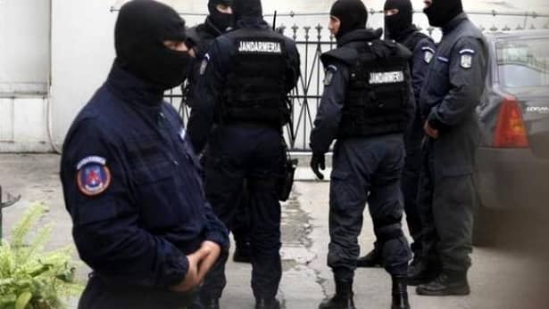 Un subofiţer din Jandarmerie, arestat pentru trafic de cocaină după ce a fost prins în flagrant