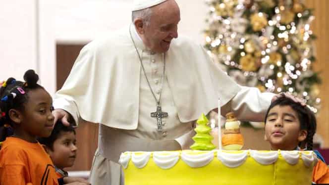 Cum își petrece Papa Francisc ziua de naștere. Azi împlinește 82 de ani