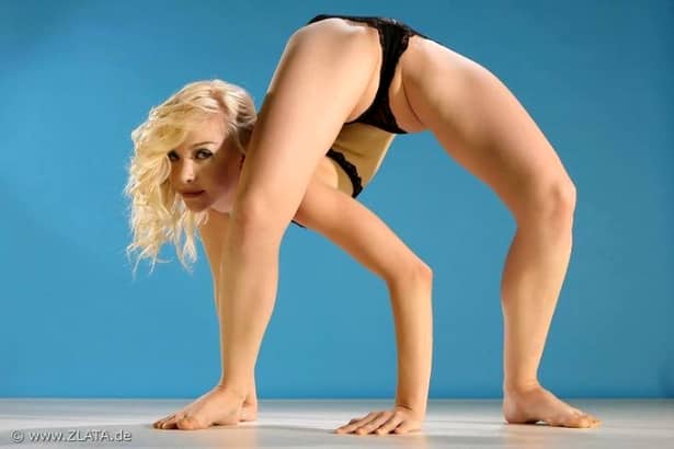 Incredibil! Ea este cea mai flexibilă femeie din lume