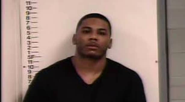 Rapperul Nelly, acuzat de viol. O femeie susţine că a fost violată în autocarul vedetei GALERIE FOTO