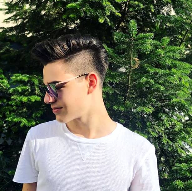 Radu, fiul lui Ștefan Bănică este o frumusețe rară! A împlinit 16 ani și îi calcă pe urme tatălui său