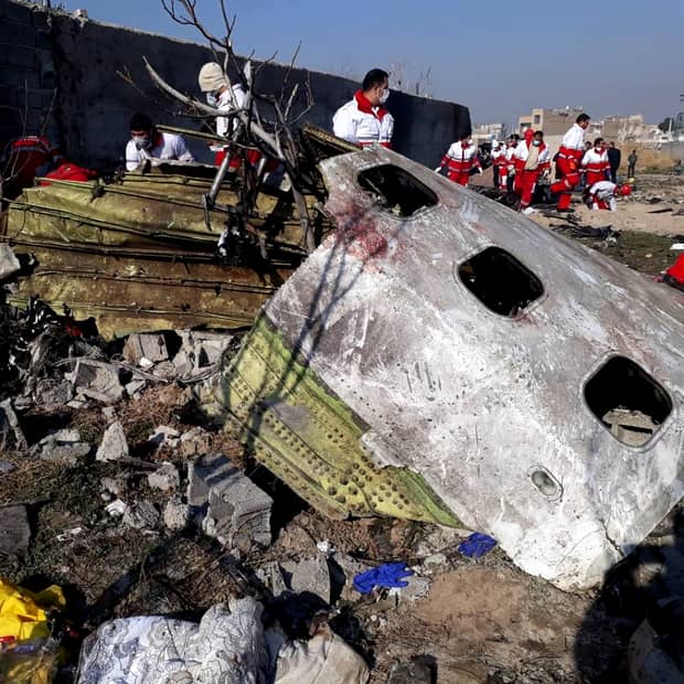 Avionul care s-a prăbușit în Iran a luat foc şi s-a întors din drum înainte de catastrofă! Primele concluzii ale anchetatorilor