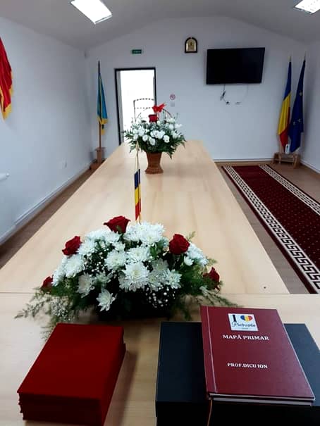 Primarul din Pietroșița, Ion Leonard Dicu, s-a declarat singur Cetățean de Onoare al localității