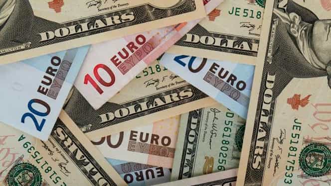 CURS BNR. Euro face timid un pas în faţă, dolarul scade