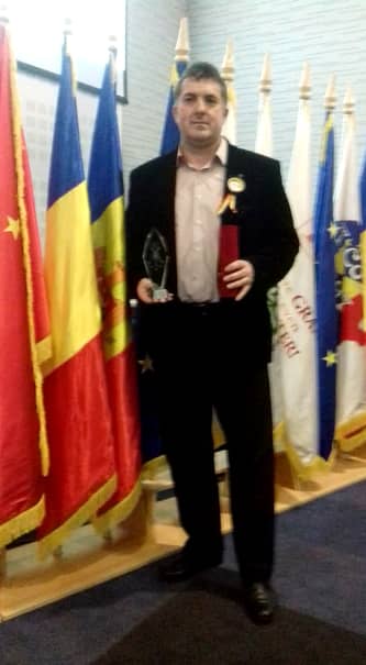 Primarul din Pietroșița, Ion Leonard Dicu, s-a declarat singur Cetățean de Onoare al localității
