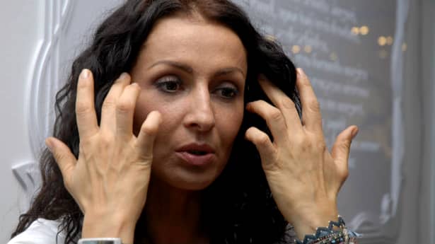 Mihaela Rădulescu a fost desființată de un medic estetician